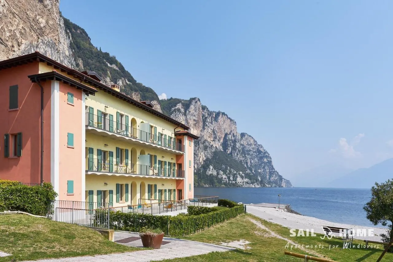 Sail Home - Apartments For Wind Lovers Campione del Garda Italia